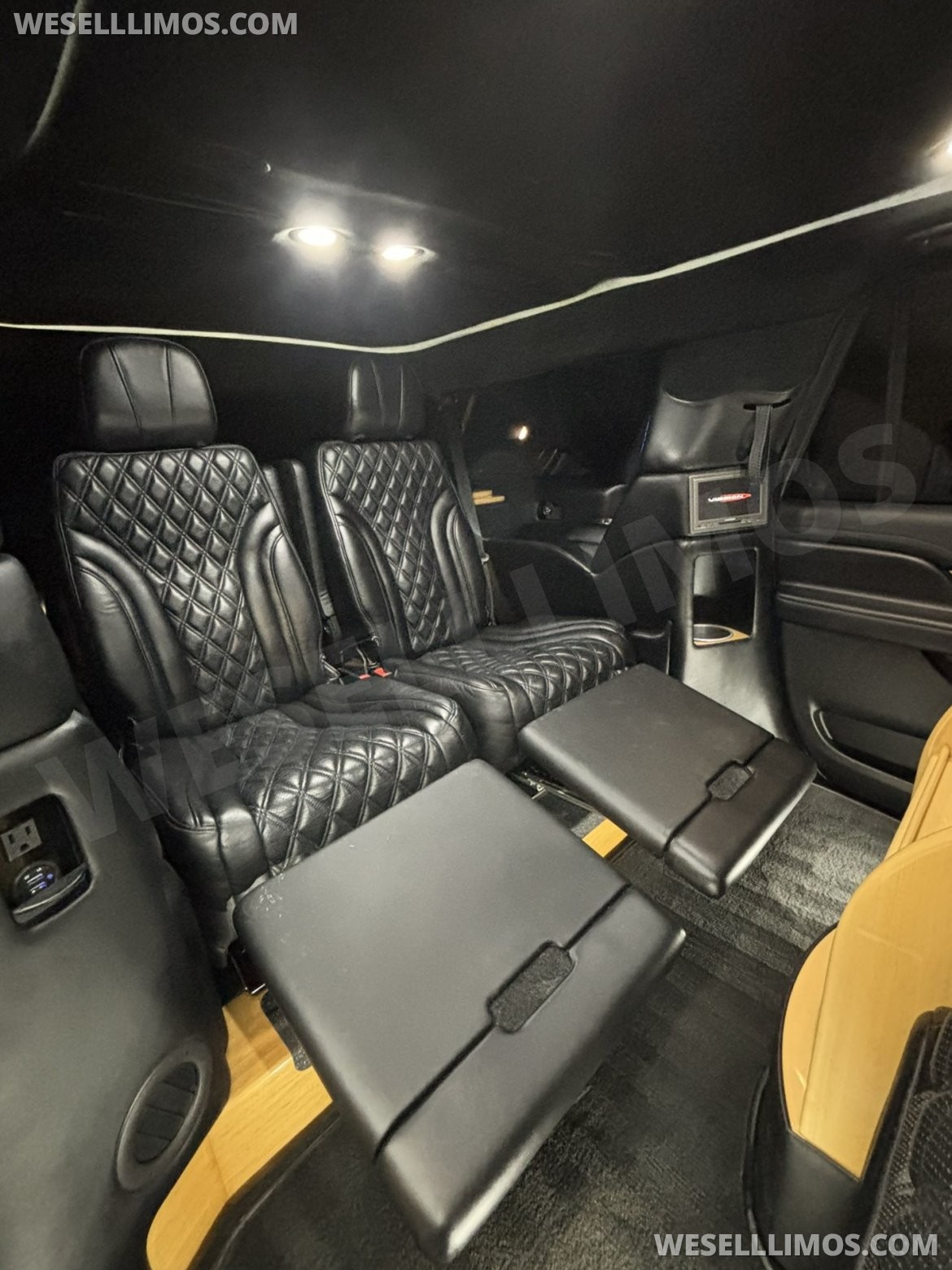 Photo of CEO SUV Mobile Office for sale: 2018 Lincoln Navigator L 221&quot; by LCW