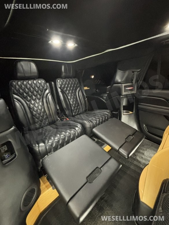 2018 LCW Lincoln Navigator L CEO SUV Mobile Office