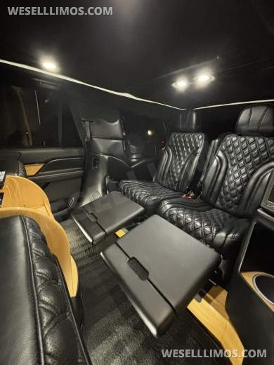 2018 LCW Lincoln Navigator L CEO SUV Mobile Office