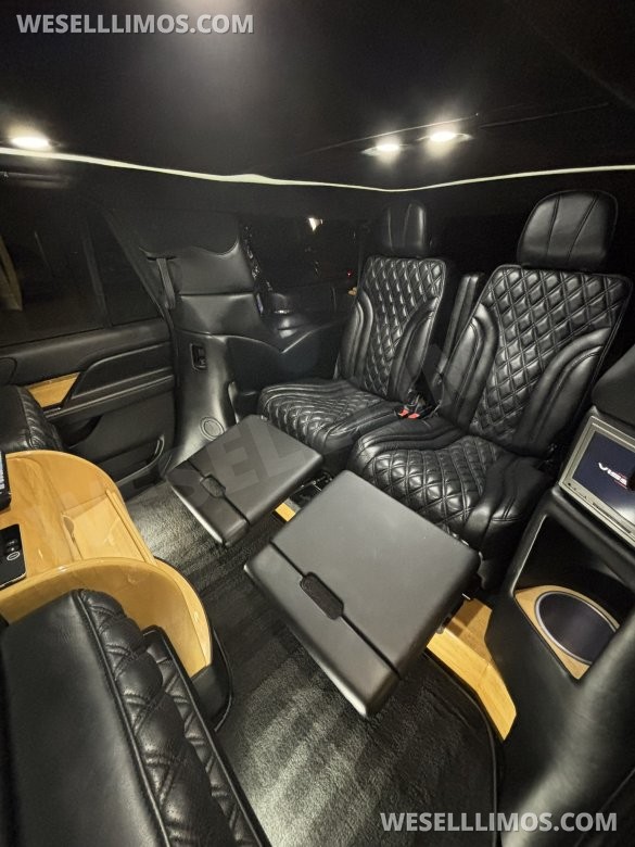 2018 LCW Lincoln Navigator L CEO SUV Mobile Office