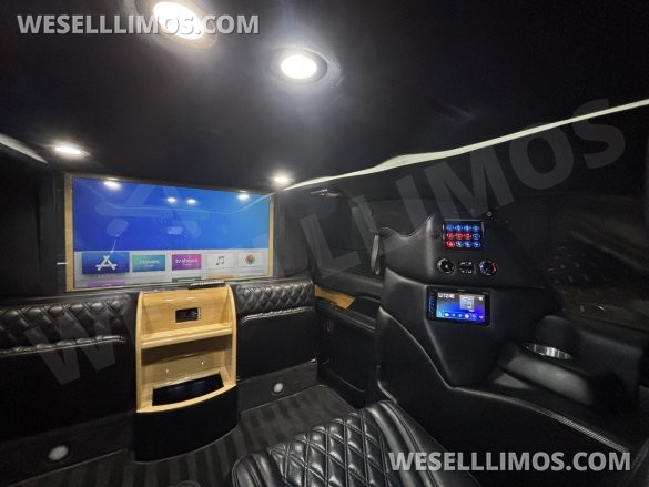 2018 LCW Lincoln Navigator L CEO SUV Mobile Office