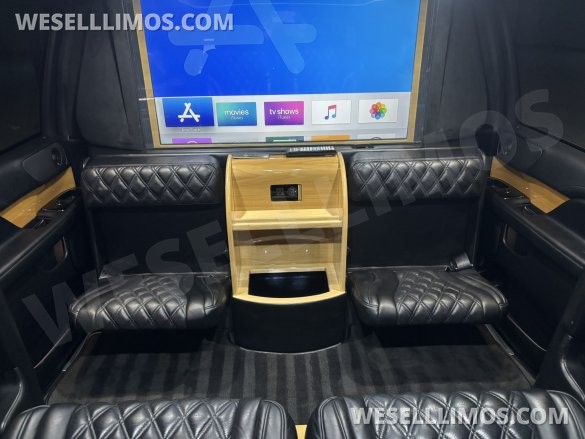 2018 LCW Lincoln Navigator L CEO SUV Mobile Office