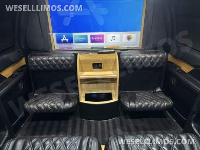 2018 LCW Lincoln Navigator L CEO SUV Mobile Office