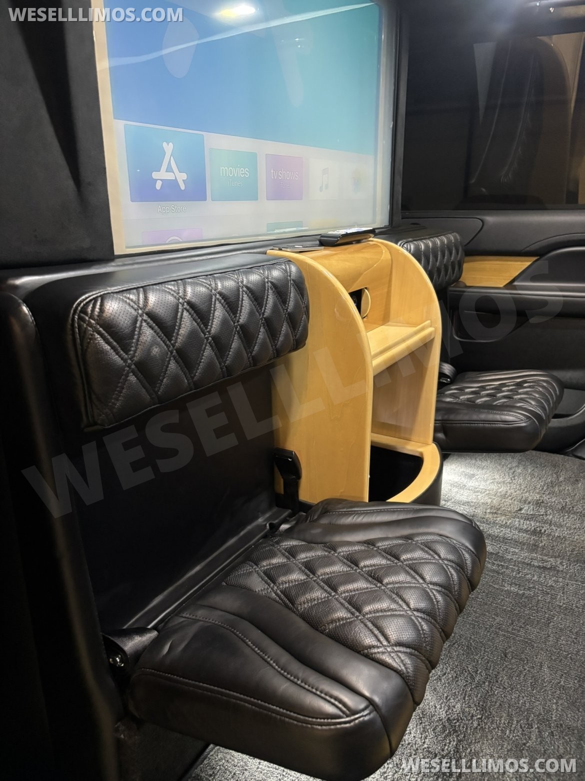 Photo of CEO SUV Mobile Office for sale: 2018 Lincoln Navigator L 221&quot; by LCW