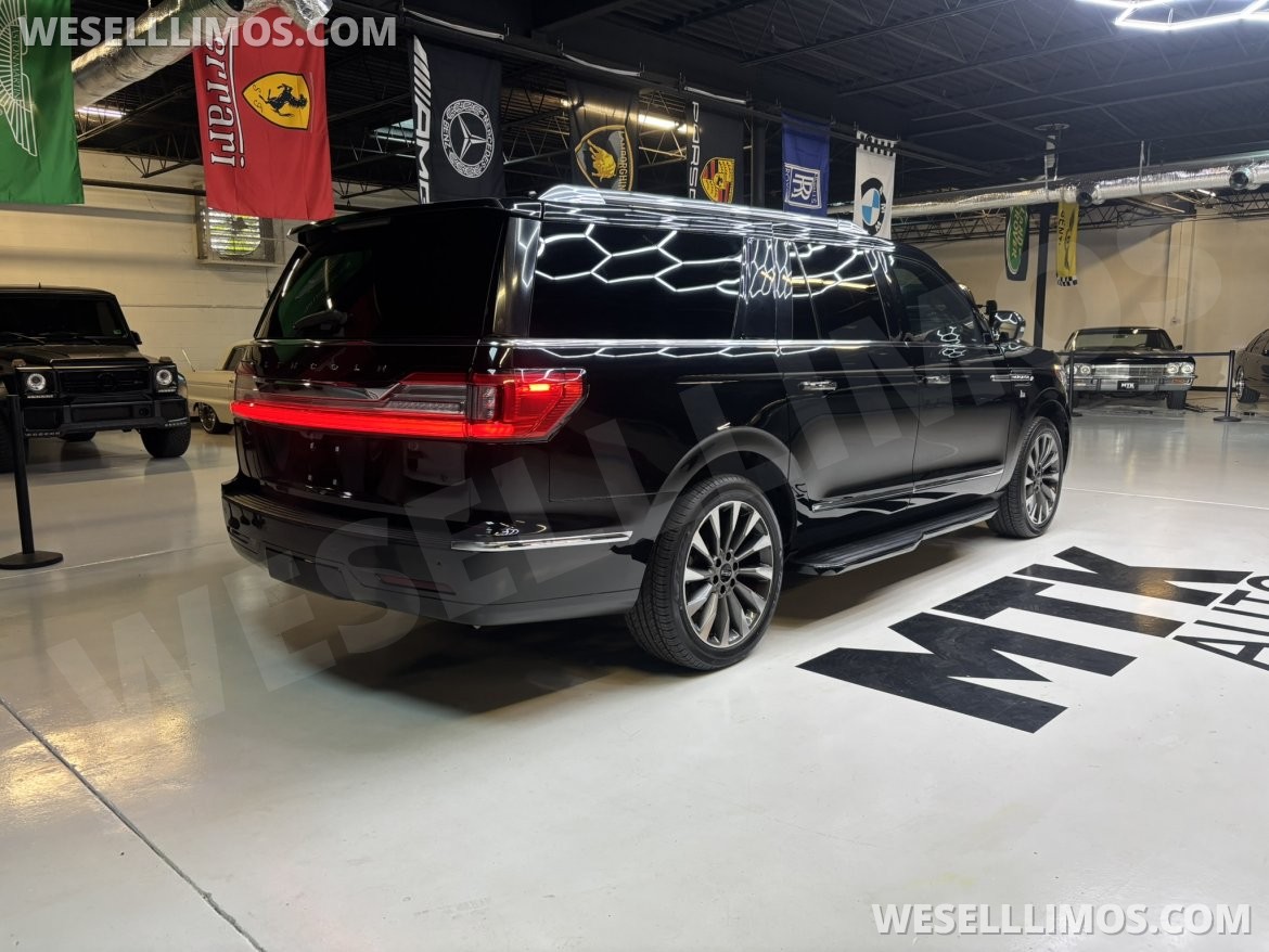 Photo of CEO SUV Mobile Office for sale: 2018 Lincoln Navigator L 221&quot; by LCW