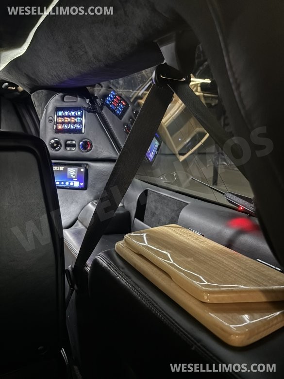 2018 LCW Lincoln Navigator L CEO SUV Mobile Office