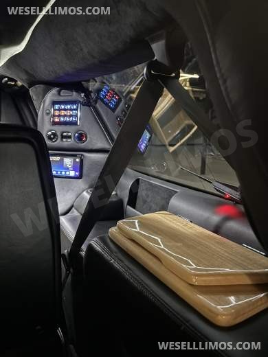 2018 LCW Lincoln Navigator L CEO SUV Mobile Office
