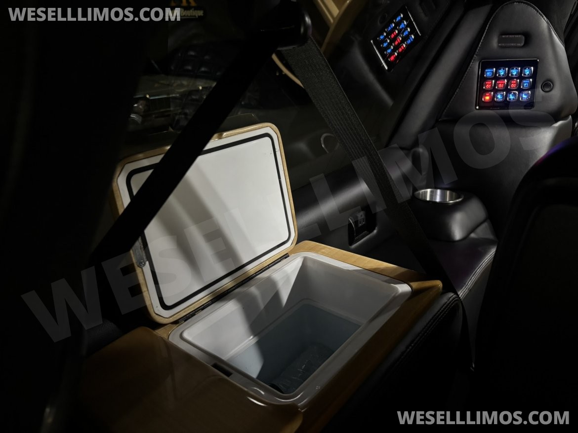 Photo of CEO SUV Mobile Office for sale: 2018 Lincoln Navigator L 221&quot; by LCW