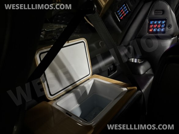 2018 LCW Lincoln Navigator L CEO SUV Mobile Office