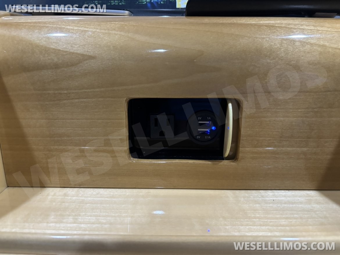 Photo of CEO SUV Mobile Office for sale: 2018 Lincoln Navigator L 221&quot; by LCW