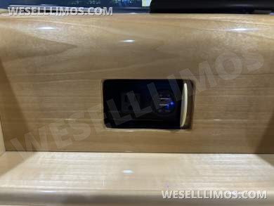 2018 LCW Lincoln Navigator L CEO SUV Mobile Office