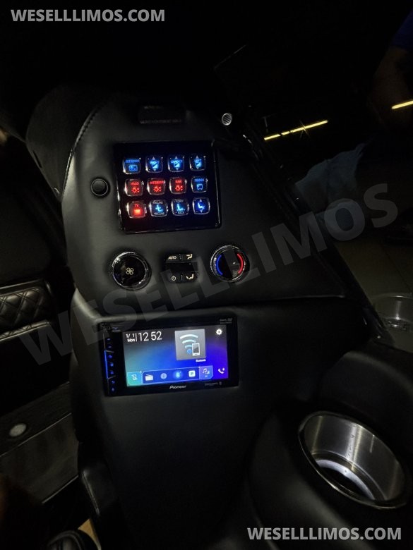 2018 LCW Lincoln Navigator L CEO SUV Mobile Office