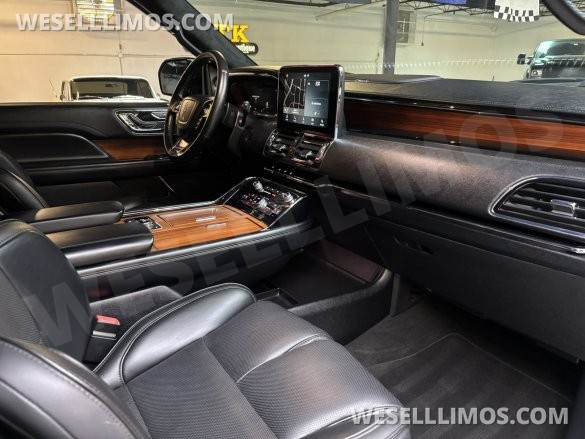2018 LCW Lincoln Navigator L CEO SUV Mobile Office