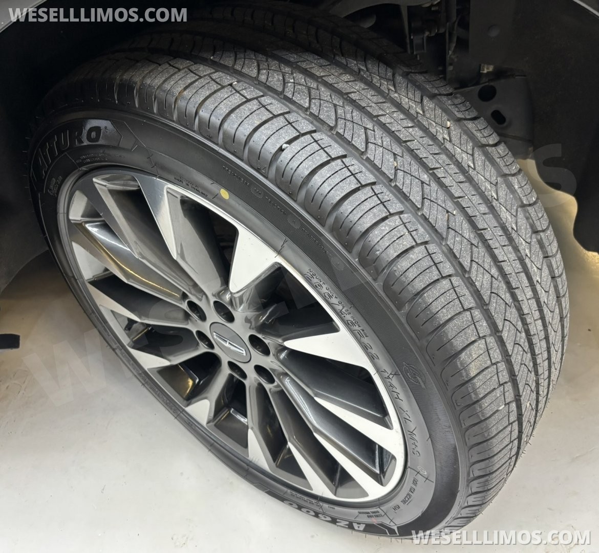 Photo of CEO SUV Mobile Office for sale: 2018 Lincoln Navigator L 221&quot; by LCW