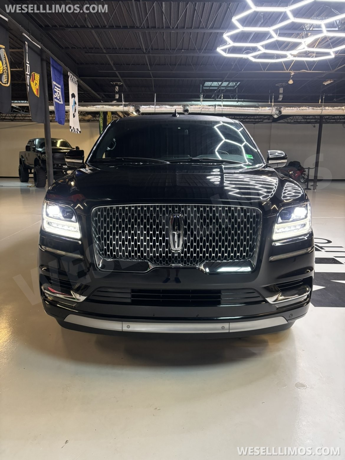 Photo of CEO SUV Mobile Office for sale: 2018 Lincoln Navigator L 221&quot; by LCW