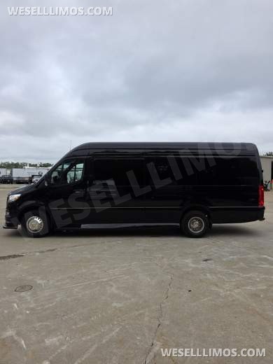 2025 Global Motor Coach Mercedes-Benz Sprinter Executive Shuttle Sprinter