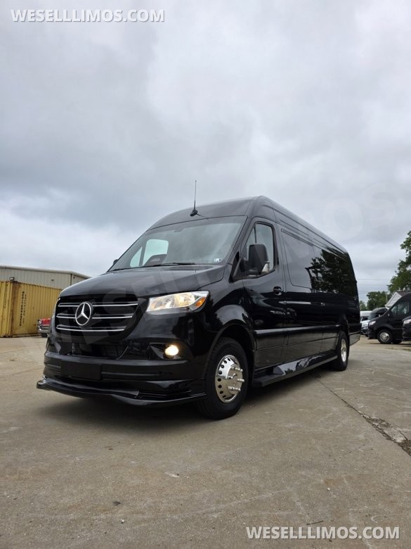 2025 Global Motor Coach Mercedes-Benz Sprinter Executive Shuttle Sprinter