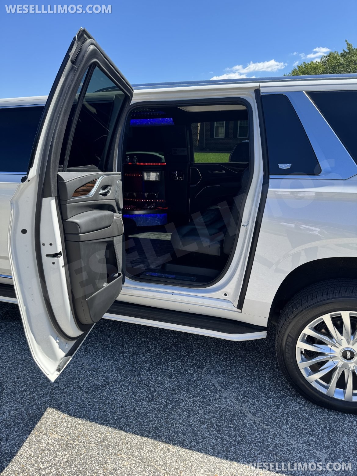 Photo of SUV Stretch for sale: 2022 Cadillac Escalade limo stretch white 20 pass 200&quot; by Pinnacle builder CA