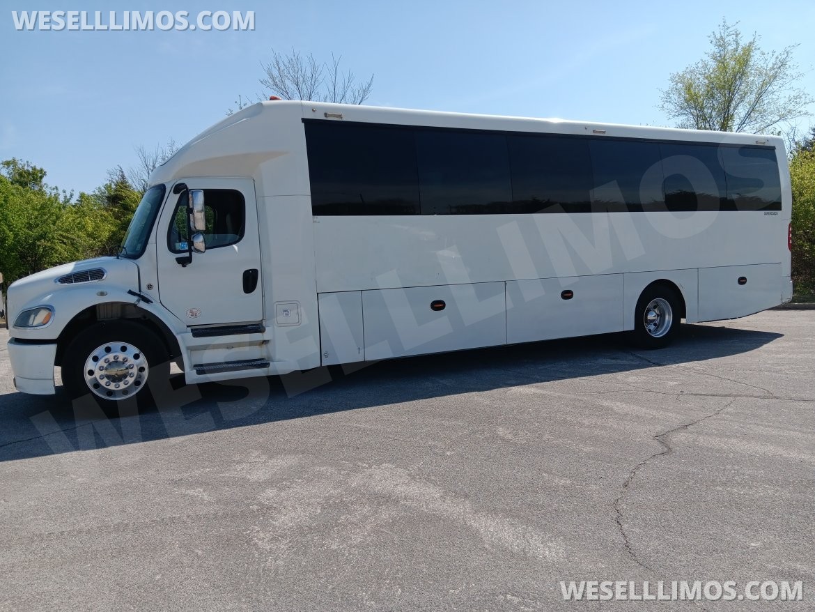 Photo of Executive Shuttle for sale: 2019 Freightliner M2 40&quot; by Executive Coach Builders
