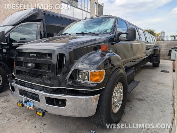 2008 Ford F650 Super Stretch Limo Bus
