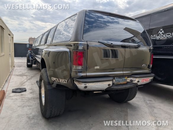 2008 Ford F650 Super Stretch Limo Bus