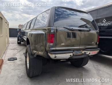 2008 Ford F650 Super Stretch Limo Bus