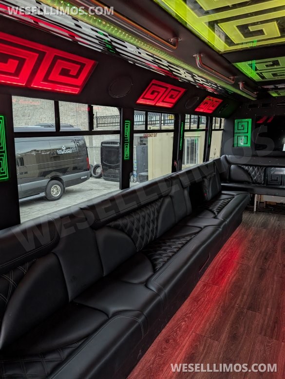 2015 Ford F550 Party Bus Limo Bus
