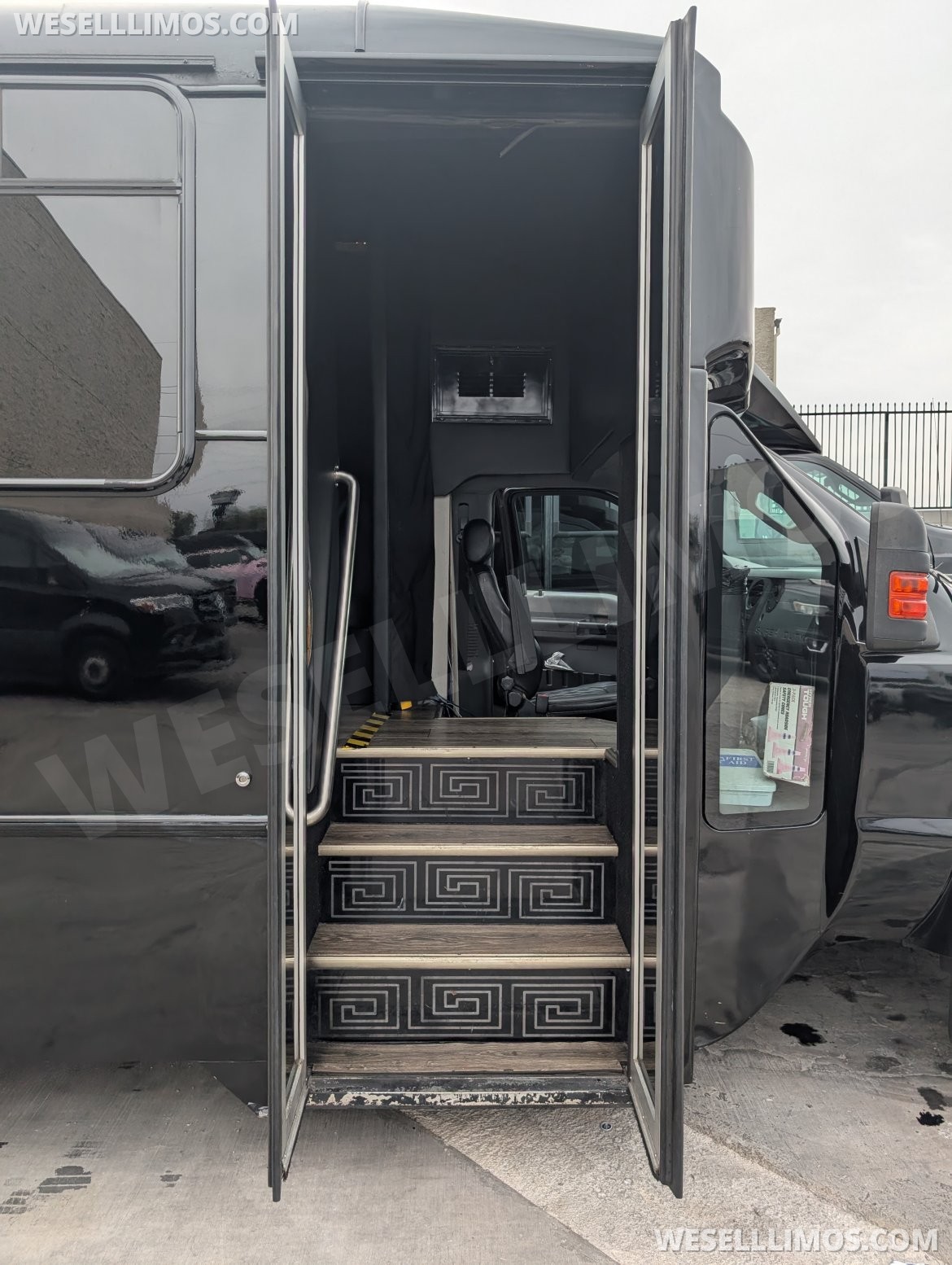 Photo of Limo Bus for sale: 2015 Ford F550 Party Bus