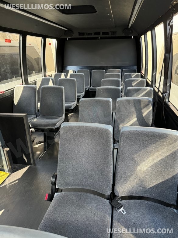 2015 Executive Coach Builder Ford F-550 CNG Shuttle Bus