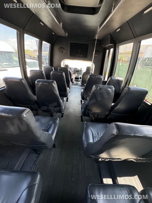 2014 Executive Coach Builder Ford E-450 CNG Shuttle Bus