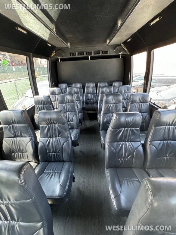 2014 Executive Coach Builder Ford E-450 CNG Shuttle Bus