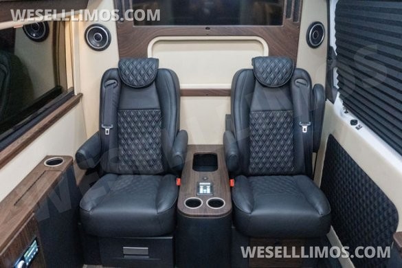 2025 OGV Luxury Coach Mercedes-Benz V-Drive  Sprinter