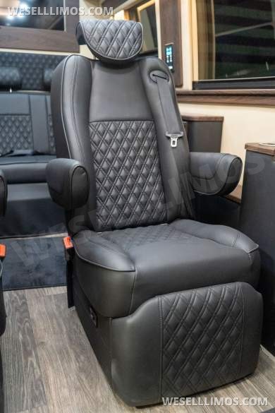 2025 OGV Luxury Coach Mercedes-Benz V-Drive  Sprinter