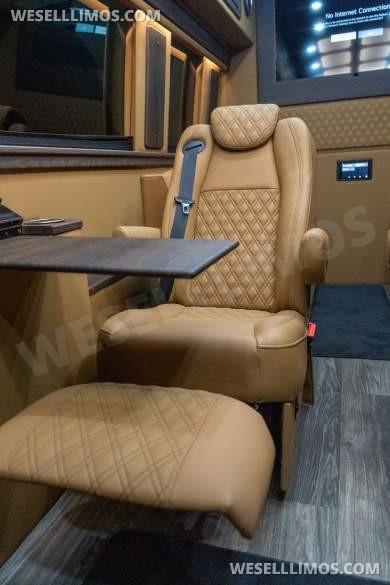 2025 OGV Luxury Coach Mercedes-Benz V-Drive Sprinter