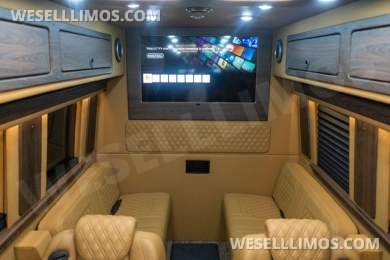 2025 OGV Luxury Coach Mercedes-Benz V-Drive Sprinter