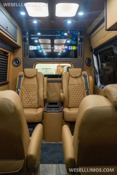 2025 OGV Luxury Coach Mercedes-Benz V-Drive Sprinter