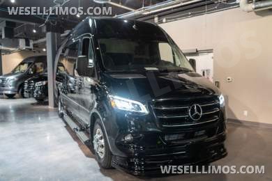 2024 OGV Luxury Coach  Mercedes-Benz V-Drive Sprinter