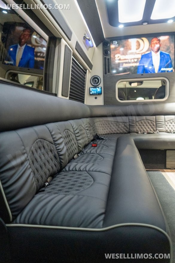2024 OGV Luxury Coach  Mercedes-Benz V-Drive Sprinter