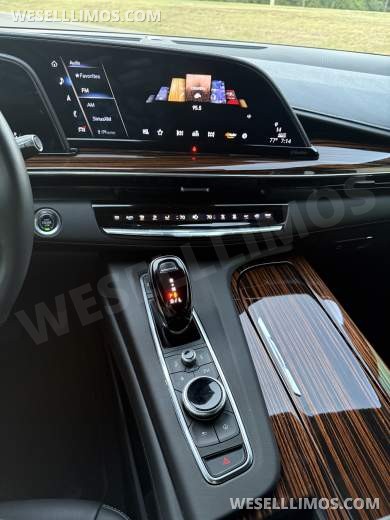 2023 Cadillac Escalade ESV Luxury 4wd SUV