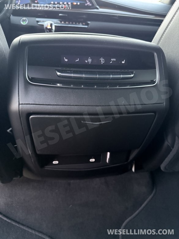 2023 Cadillac Escalade ESV Luxury 4wd SUV