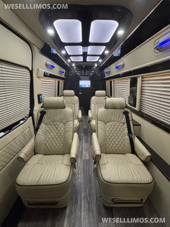 2020 Midwest Automotive Designs Mercedes-Benz Sprinter 3500 Luxury Daycruiser