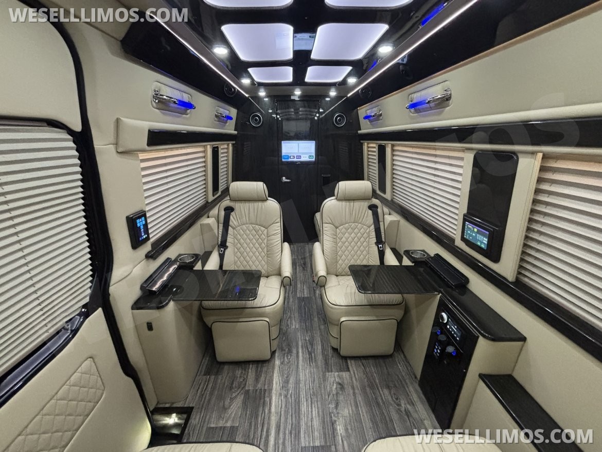 Photo of Sprinter for sale: 2020 Mercedes-Benz Sprinter 3500 Daycruiser 170" by Midwest Automotive Designs