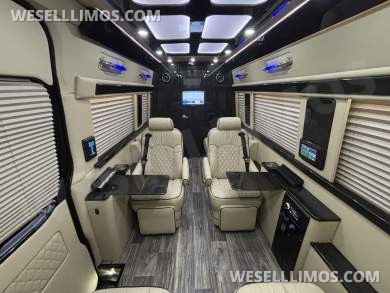 2020 Midwest Automotive Designs Mercedes-Benz Sprinter 3500 Luxury Daycruiser