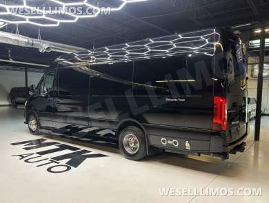 2020 Midwest Automotive Designs Mercedes-Benz Sprinter 3500 Luxury Daycruiser