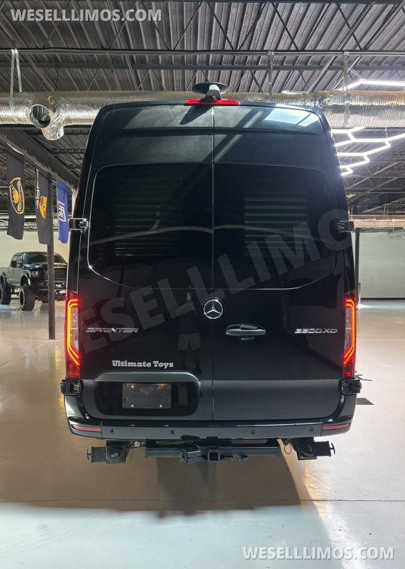 2020 Midwest Automotive Designs Mercedes-Benz Sprinter 3500 Luxury Daycruiser