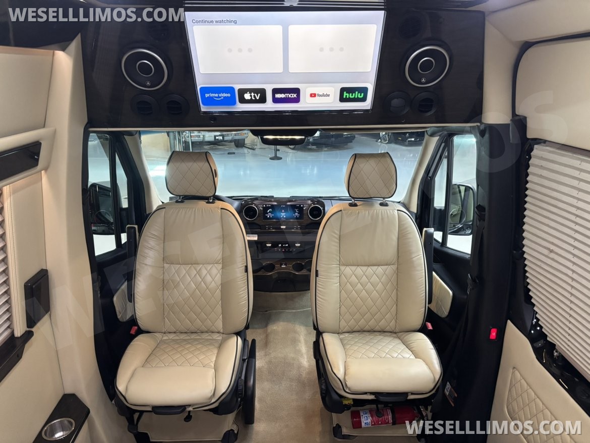 Photo of Sprinter for sale: 2020 Mercedes-Benz Sprinter 3500 Daycruiser 170" by Midwest Automotive Designs