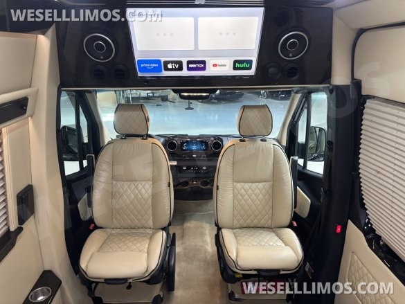 2020 Midwest Automotive Designs Mercedes-Benz Sprinter 3500 Luxury Daycruiser