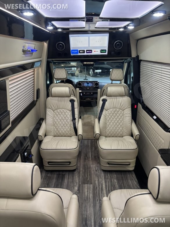 2020 Midwest Automotive Designs Mercedes-Benz Sprinter 3500 Luxury Daycruiser