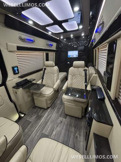 2020 Midwest Automotive Designs Mercedes-Benz Sprinter 3500 Luxury Daycruiser