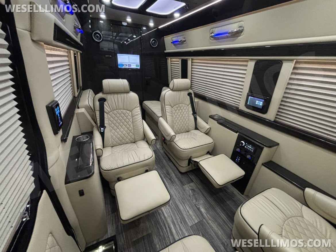 Photo of Sprinter for sale: 2020 Mercedes-Benz Sprinter 3500 Daycruiser 170" by Midwest Automotive Designs